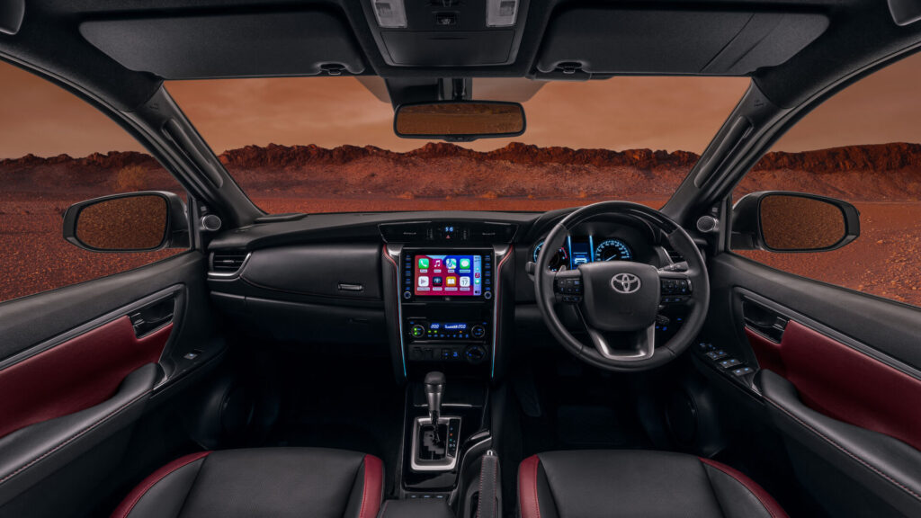 Toyota Fortuner MHEV Dashboard